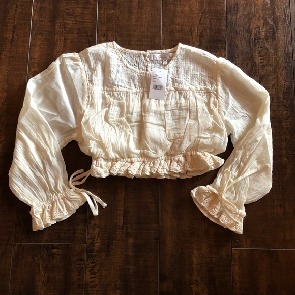 Lovers + Friends - Emily Crop Top in Ivory - Picture 8 of 8